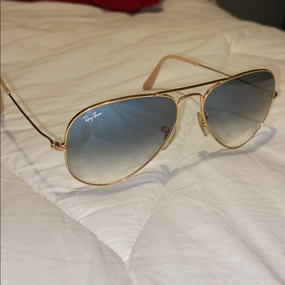RAY BAN AVIATOR SUNGLASSES